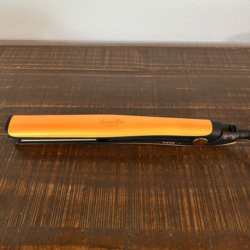 Danielle Creations Flat Iron